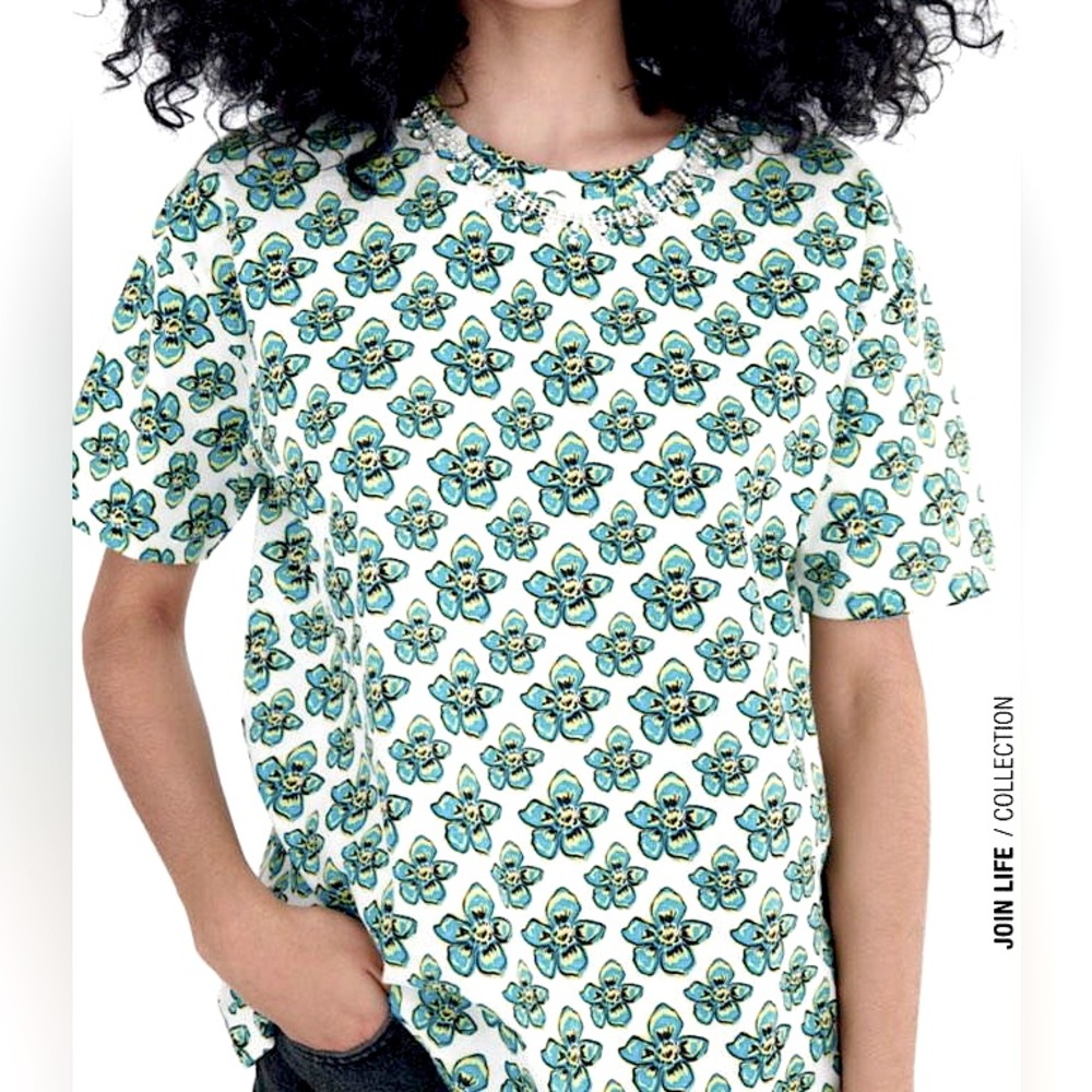 Zara Rhinestone/Jewel Neck Accent Top